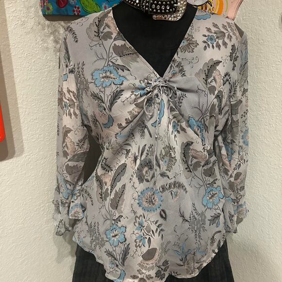 New York City Design Co Vintage 90s Grey and blue floral blouse - Picture 2 of 8